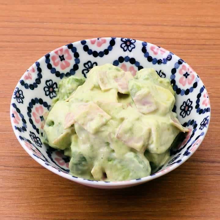 アボカドとハムのマヨサラダ