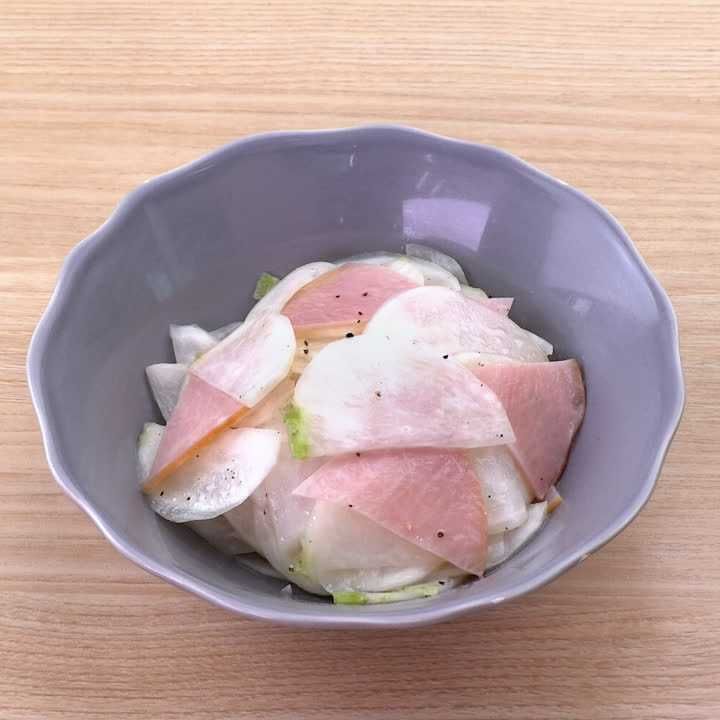 はむサラダ カブとハムのさっぱりサラダ by Lasy 【クックパッド】 簡単