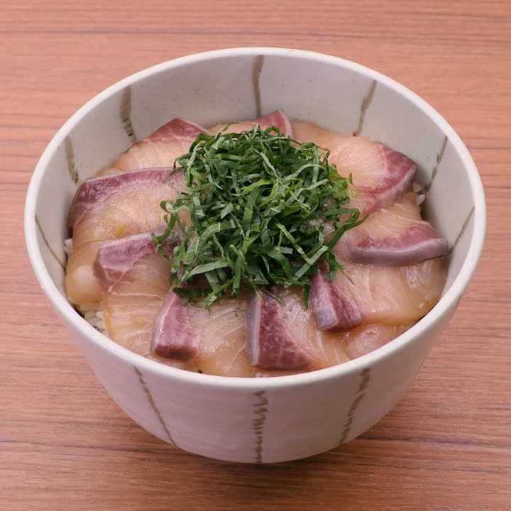めんつゆでぶりの漬け丼