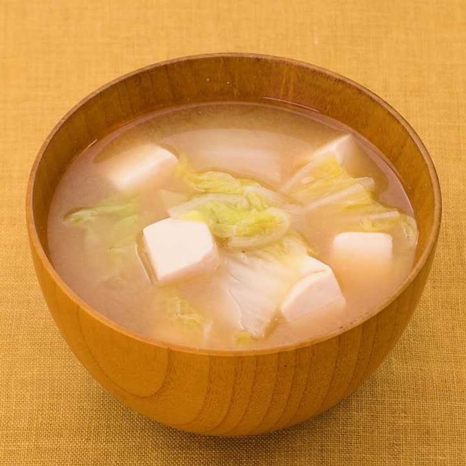 白菜 の 味噌汁