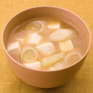 「ネギと豆腐の味噌汁」のレシピ動画