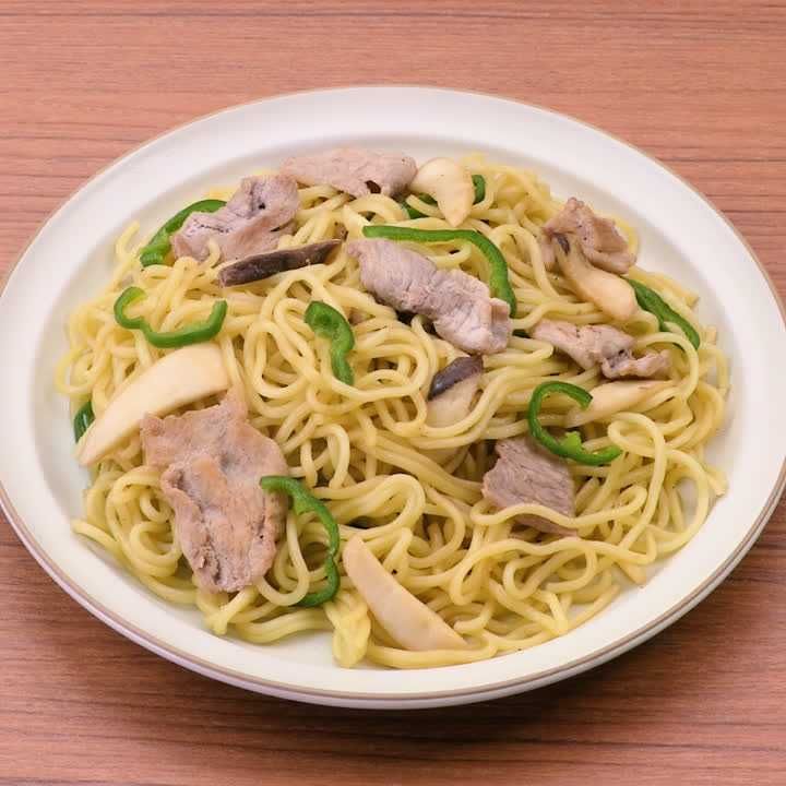 ピーマンとエリンギの焼きそば