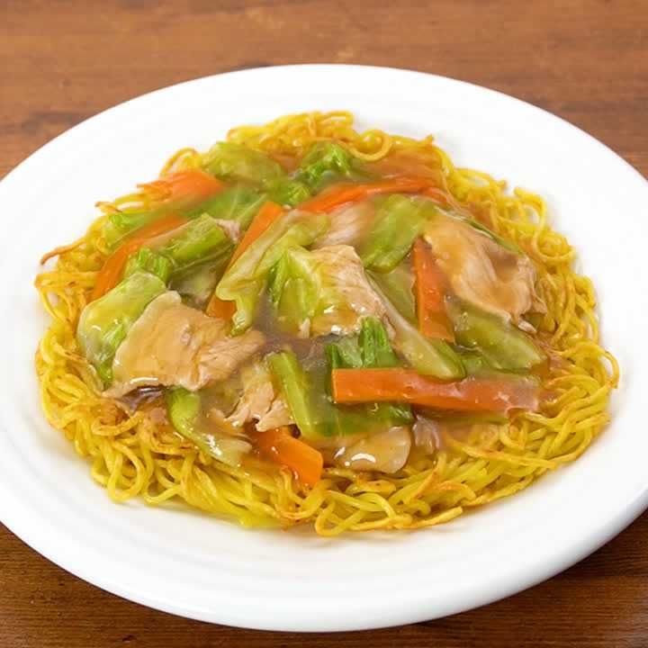 豚肉とキャベツのあんかけ焼きそば