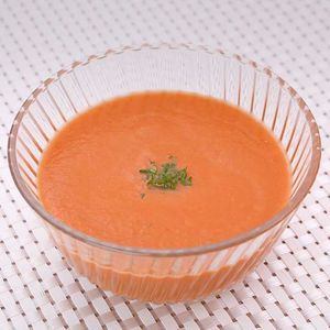 トマト缶の冷製スープ