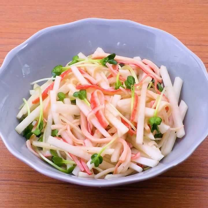 大根とかにかまぼこのポン酢サラダ
