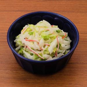 白菜とかにかまぼこのフレンチサラダ