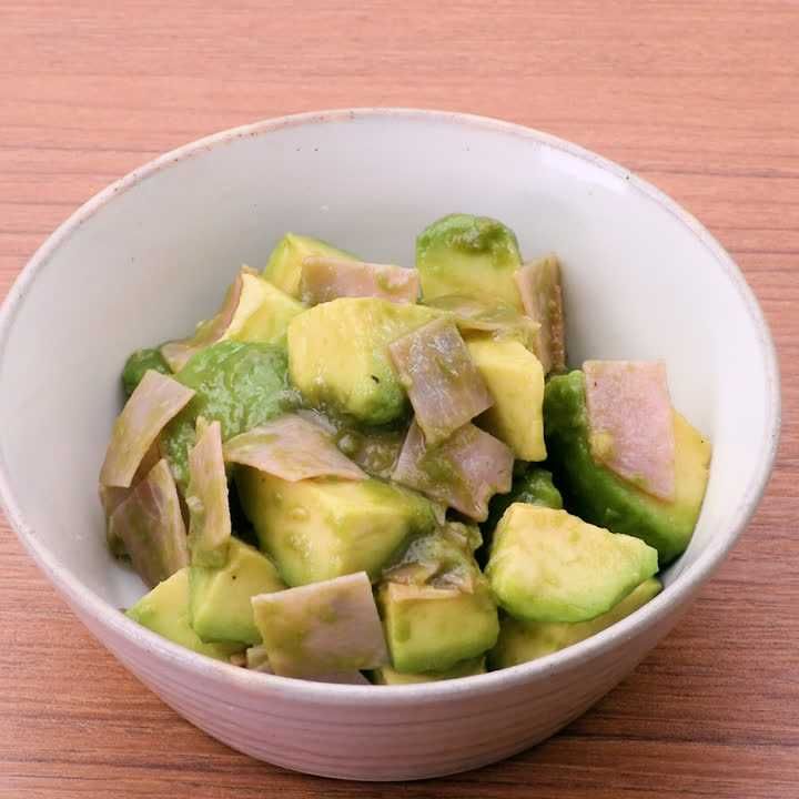アボカドとハムのポン酢サラダ