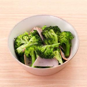 ブロッコリーとハムのイタリアンサラダ