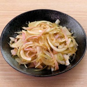 「新玉ねぎとハムの中華サラダ」のレシピ動画