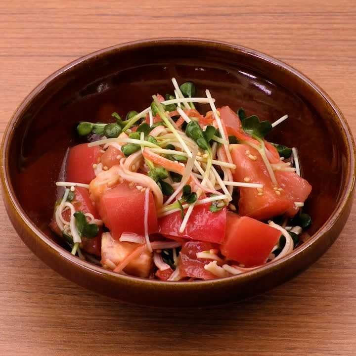 トマトとかにかまぼこの中華サラダ