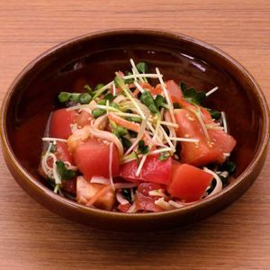 トマトとかにかまぼこの中華サラダ