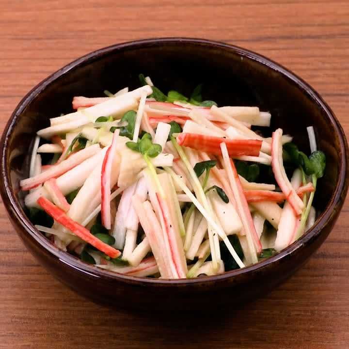 長芋とかにかまぼこのポン酢サラダ