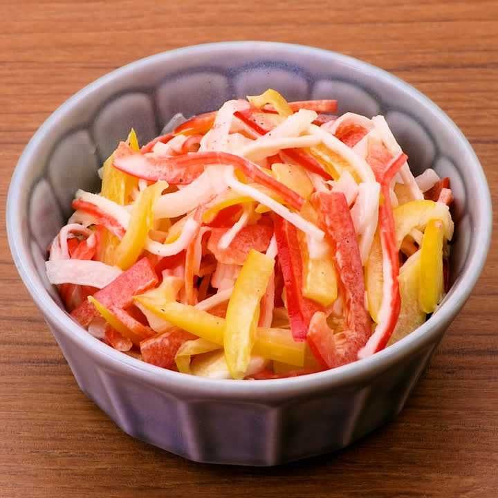 パプリカとかにかまぼこのフレンチサラダ