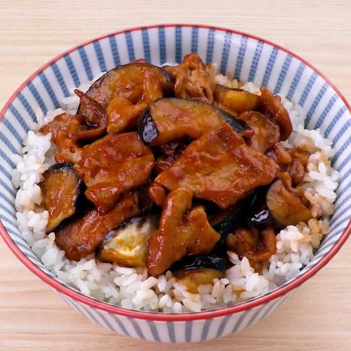 豚肉となすのケチャップ丼