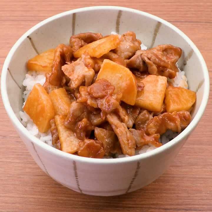 豚肉と長芋のケチャップ丼