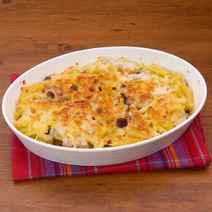 鶏肉としめじのマカロニグラタン