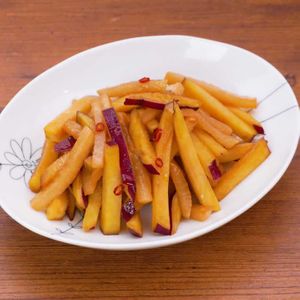 さつまいもと大根の黒酢きんぴら