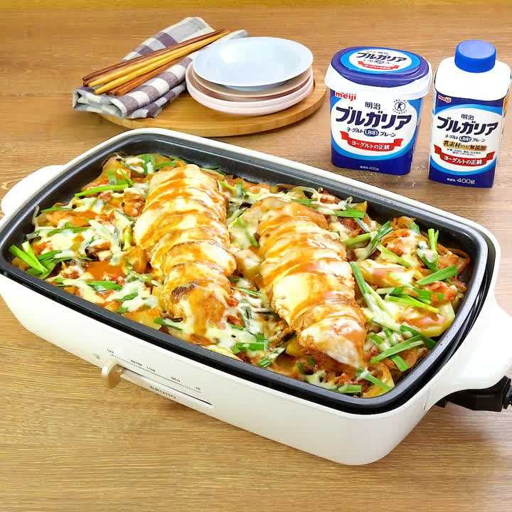 鶏むね肉の韓国風ホットプレート蒸し