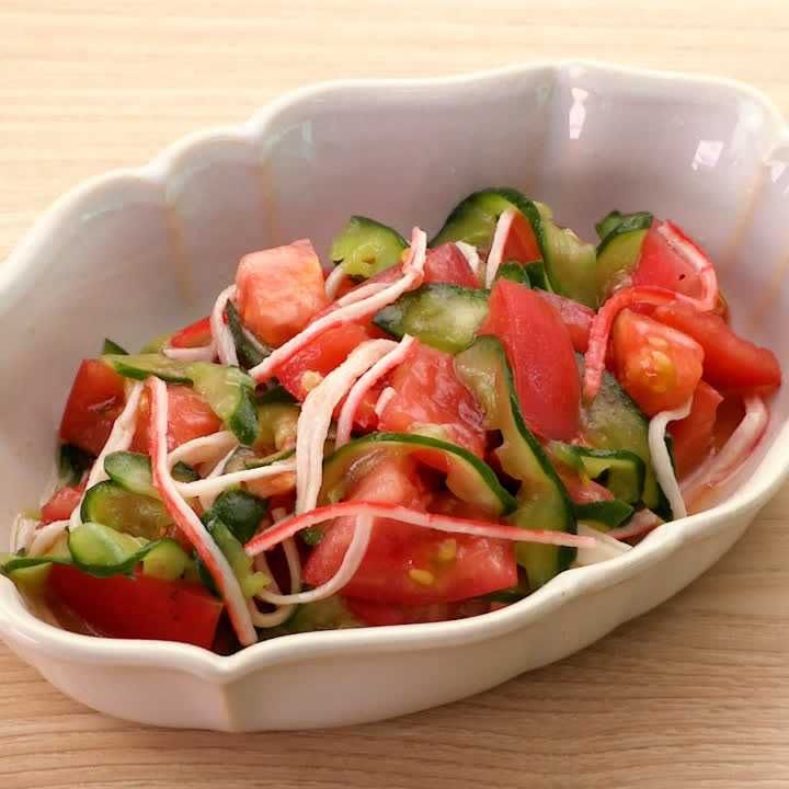 トマトときゅうりのイタリアンサラダ