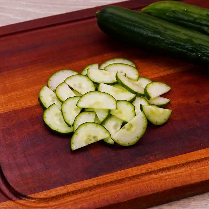 きゅうりの半月切り