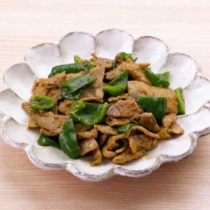 「豚肉とピーマンのカレー炒め」のレシピ動画