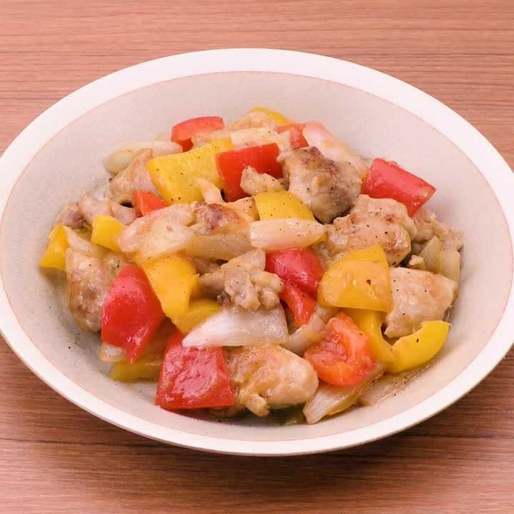 鶏肉とパプリカの味噌炒め