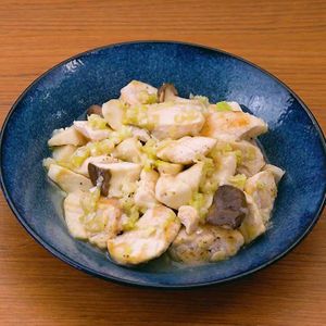 「鶏肉とエリンギのねぎ塩炒め」のレシピ動画