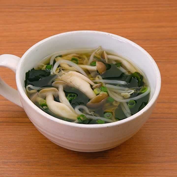 もやしとしめじの中華スープ