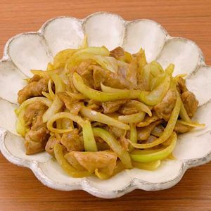 「豚肉と玉ねぎのカレー炒め」のレシピ動画