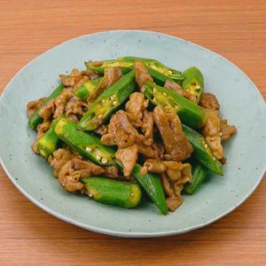 「豚肉とオクラのカレー炒め」のレシピ動画