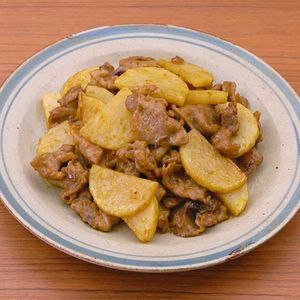 「豚肉と長芋のカレー炒め」のレシピ動画