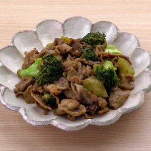 豚肉とブロッコリーのカレー炒め