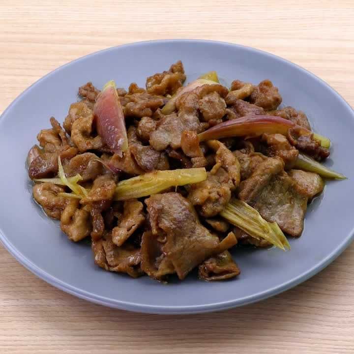 豚肉とみょうがのカレー炒め