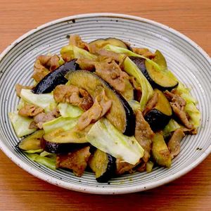 「豚肉とキャベツとなすのカレー炒め」のレシピ動画