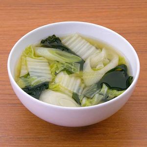 「白菜とネギの中華スープ」のレシピ動画
