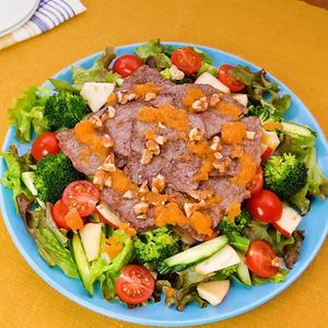「焼肉パワーサラダ」のレシピ動画