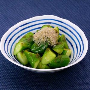 きゅうりのとろろ昆布和え
