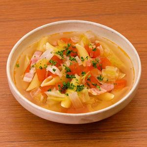 「ペンネ入りミネストローネ」のレシピ動画