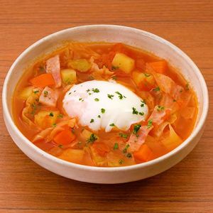 「温泉卵入りミネストローネ」のレシピ動画