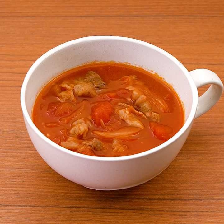 牛肉入りトマトスープ