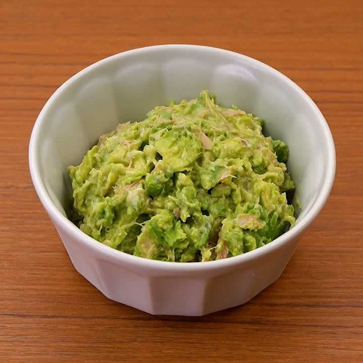 アボカドのマッシュサラダ