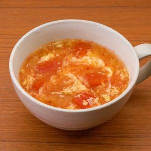 「キムチのトマトスープ」のレシピ動画