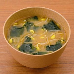 豆もやしの味噌汁