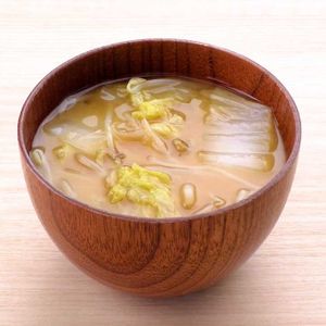 白菜ともやしの味噌汁