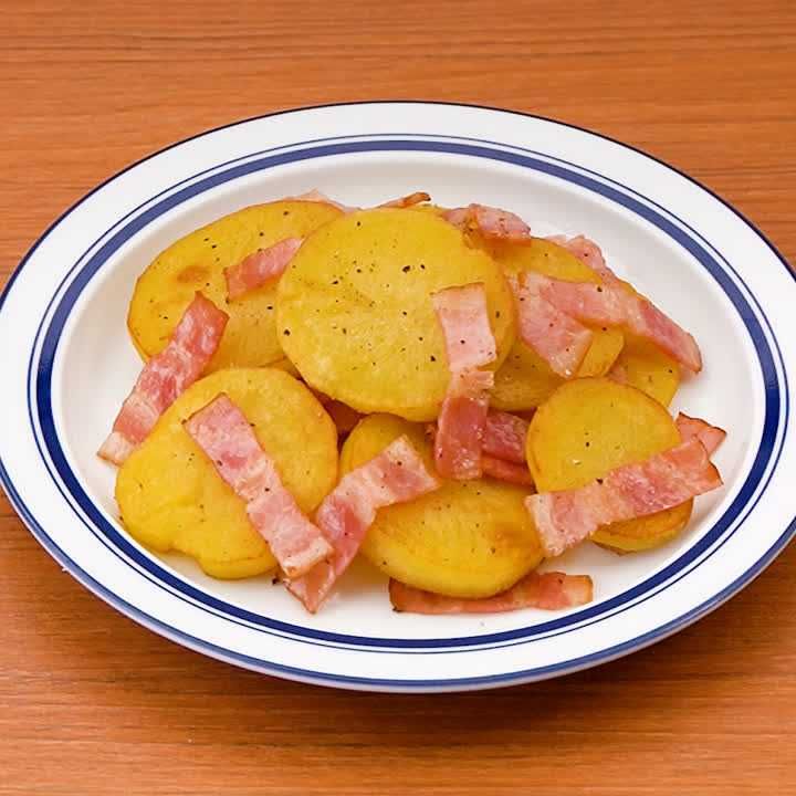 ベーコンとじゃがいものバター焼き