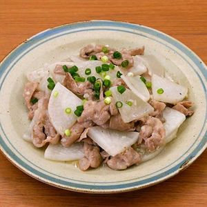 「豚バラと大根の塩だれ炒め」のレシピ動画