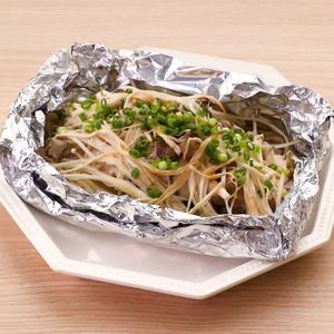 「鮭のバターホイル焼き」のレシピ動画
