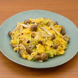 しめじと卵のマヨ風味炒め