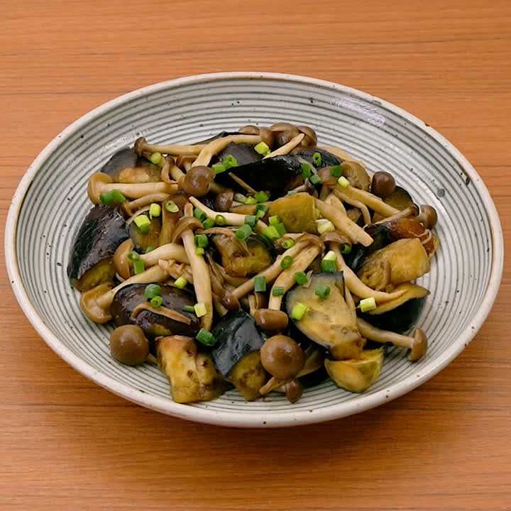なすとしめじの柚子胡椒炒め