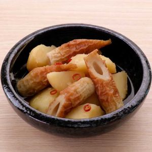 「じゃがいもとちくわのピリ辛煮」のレシピ動画